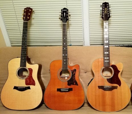 Acoustic Guitars (2).jpg Acoustic Guitars (2).jpg